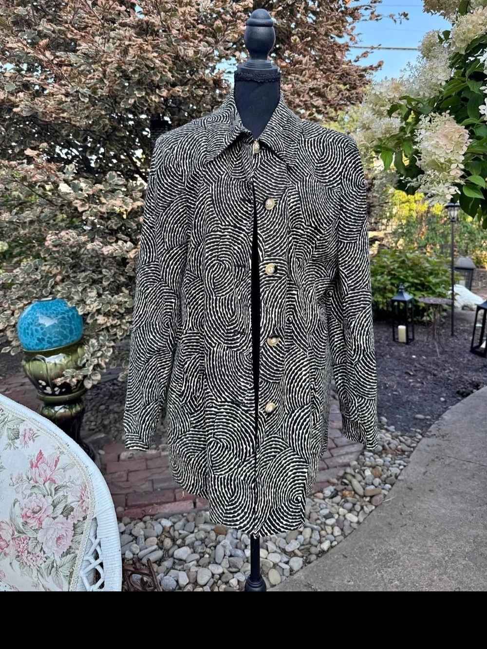 Black & Beige Patterned Women's Coat